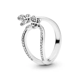 Oferta de Anillo abierto Mariposa reluciente por $1942.5 en Pandora