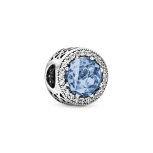 Oferta de Charm Cielo azul centelleante por $1675 en Pandora