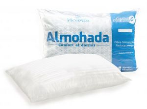 Oferta de Almohada Microfibra Victoria por $299 en Muebles Dico