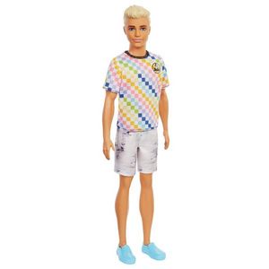 Oferta de Mattel Barbie Fashionista Ken Shorts de Mezclilla GRB90 por $233.35 en Juguetrón