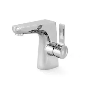 Oferta de Monomando Ku corto para lavabo cromo por $1903.68 en Kuroda
