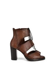 Oferta de Sandalia de tacón en piel de pitón . por $3417 en Cuadra