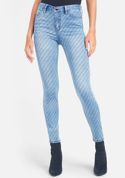 Oferta de Printed Bebe Skinny Jeans por $29.99