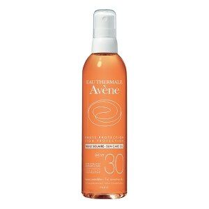 Oferta de BLOQUEADOR ACEITE SOLAR FPS30 AVÈNE 200 ML por $719 en Chapur