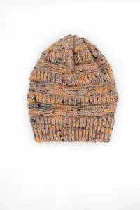 Oferta de Gorro liso tejido por $60 en Santory