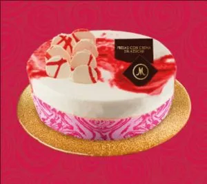 Oferta de FRESAS CON CREMA FREE por $150 en Montparnasse