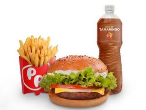 Oferta de Hamburguesa de res + papas a la francesa + bebida individual por $145 en El Pollo Pepe