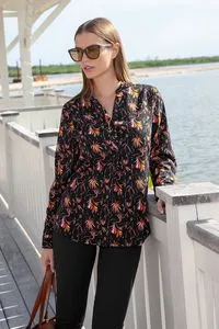 Oferta de CAMISA REBECA por $149 en André Badi