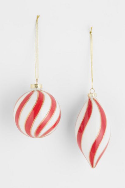 Oferta de 2-pack esferas navideñas por $129 en H&M