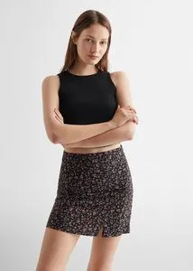 Oferta de Minifalda estampada por $599 en Mango