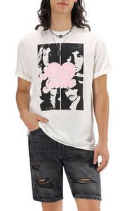 Oferta de Playera Manga Corta The Beatles por $174.3 en C&A