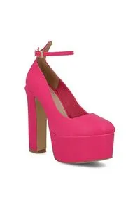Oferta de Zapato rosa de tacón con plataforma por $529 en Cklass