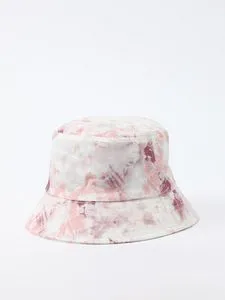 Oferta de Gorro Tie - Dye por $199 en Lefties