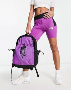 Oferta de The North Face Bozer 19L backpack in purple por $65 en ASOS